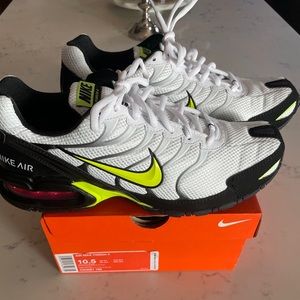 Mens nike air max 10.5